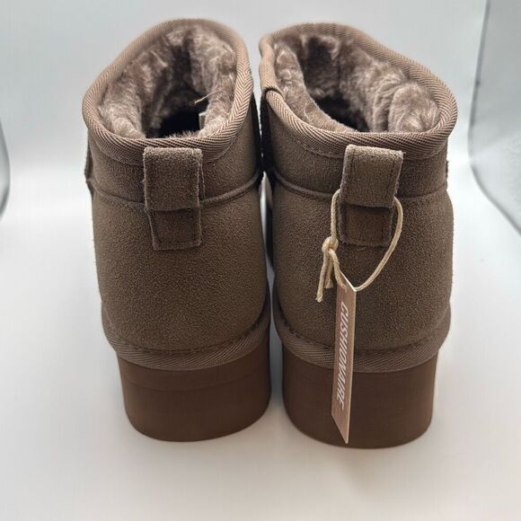 CUSHIONAIRE Cozy Womenβs Platform Ankle Boots SIZEβ10 WIDE TAUPE - Picture 4 of 7